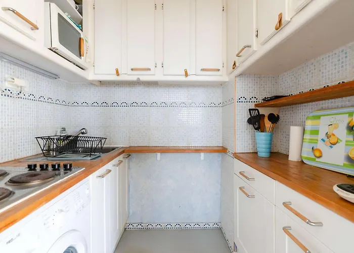 Familial A 30m De La Plage, Vue - Fr-1-409-292 דירה נרבון
